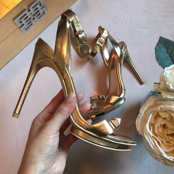 Gold BCBGMAXAZRIA Sandals/ Heels - Size 7 - Picture 9 of 14